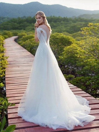 свадебное платье с бантиками